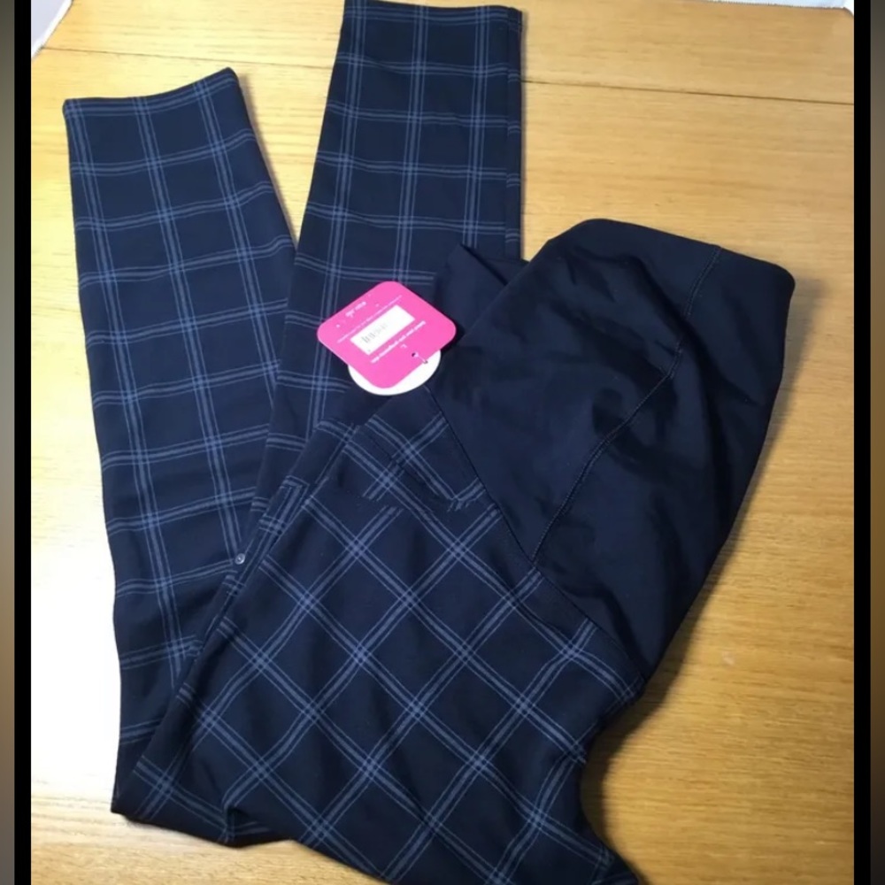 New Isabel maternity plaid  crossover panel pants size medium